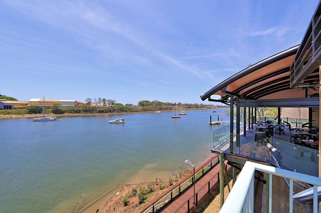 Burnett Riverside Hotel Бандаберг Экстерьер фото