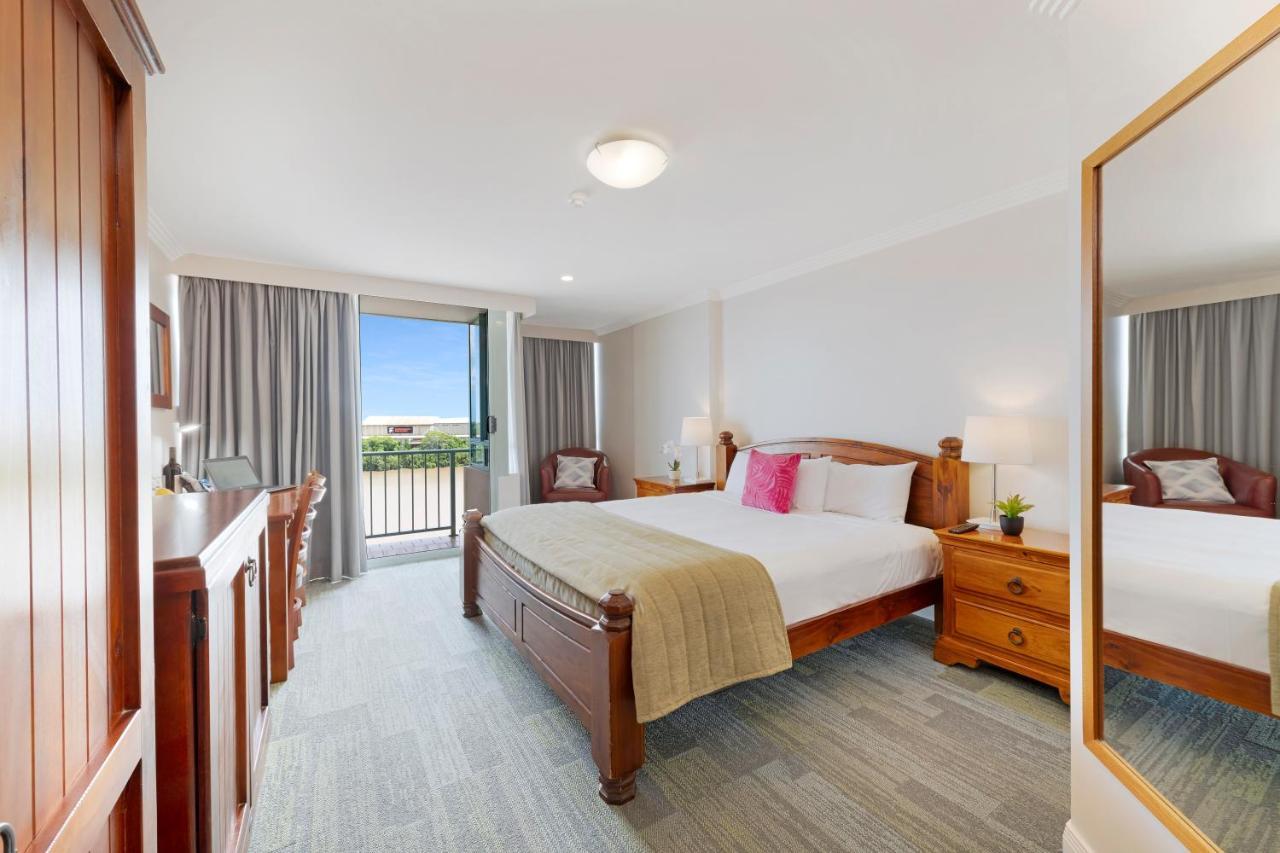 Burnett Riverside Hotel Бандаберг Номер фото
