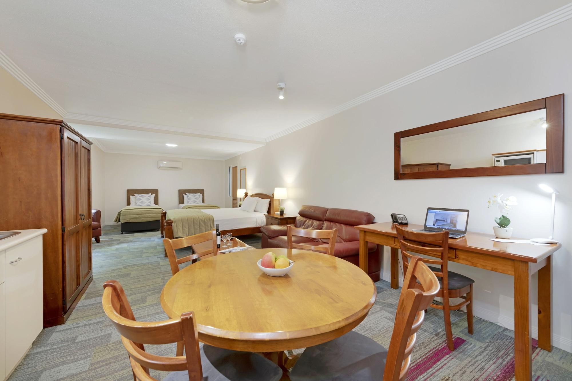 Burnett Riverside Hotel Бандаберг Экстерьер фото